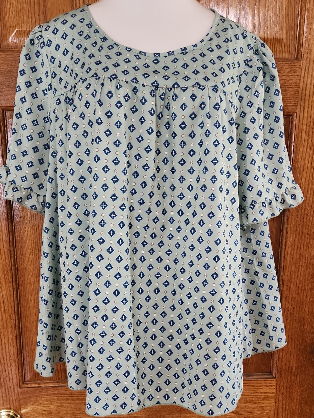 SHEIN Light Green Blouse with Navy Geometric Print